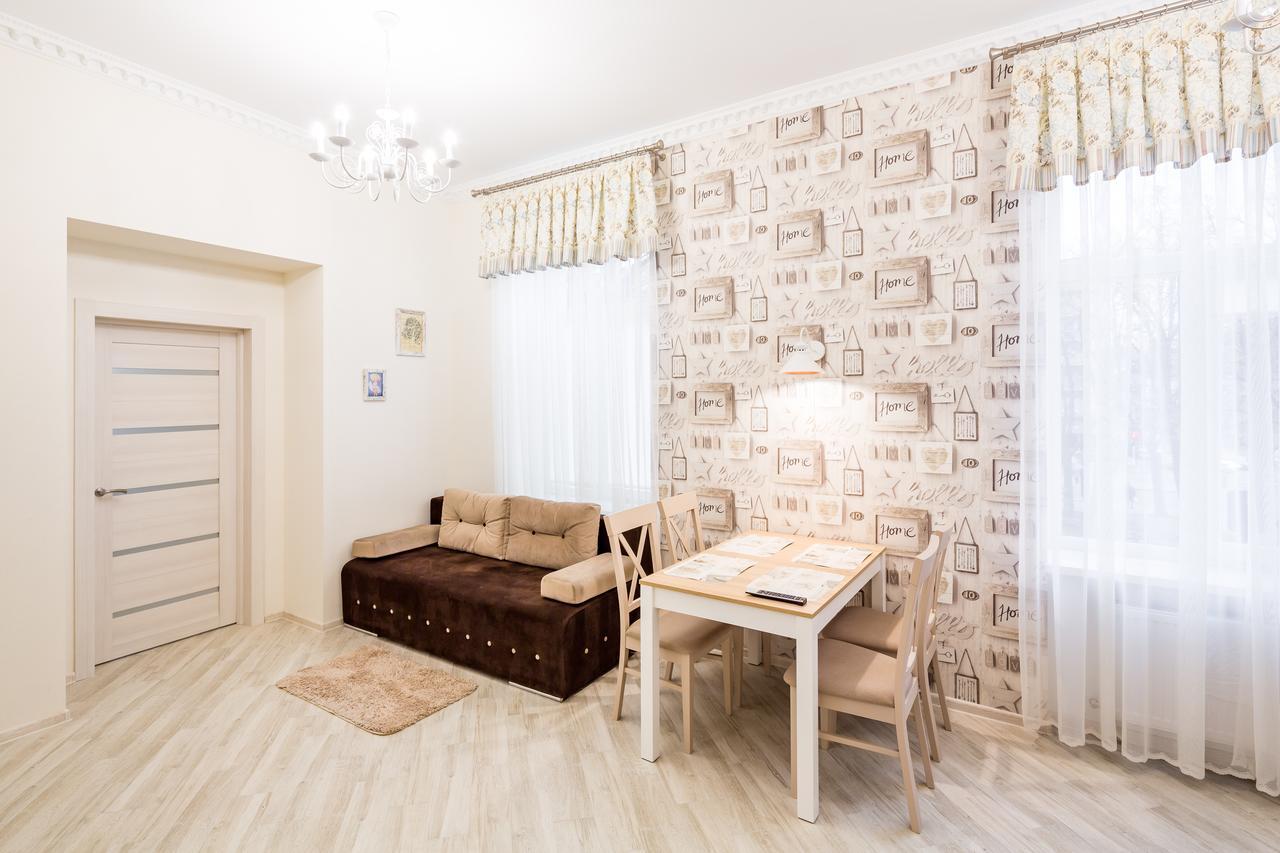 Leogrand Vip Apartments On Udatnogo 4 Lviv Luaran gambar