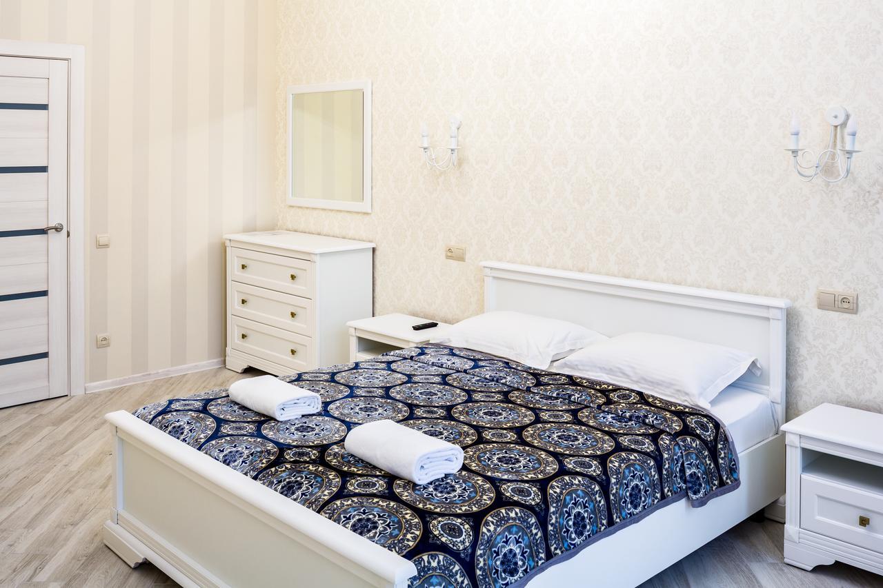 Leogrand Vip Apartments On Udatnogo 4 Lviv Luaran gambar