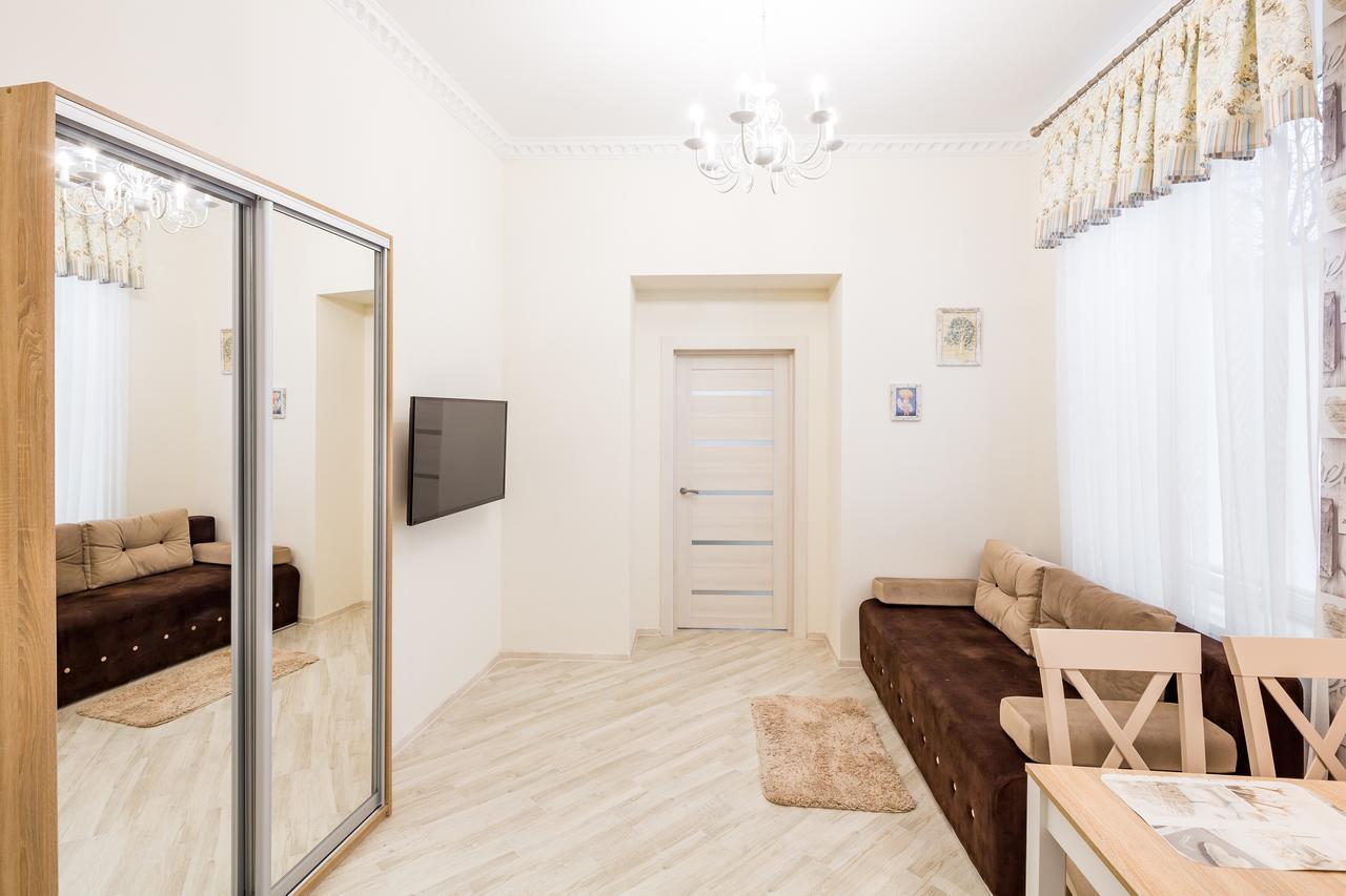 Leogrand Vip Apartments On Udatnogo 4 Lviv Luaran gambar